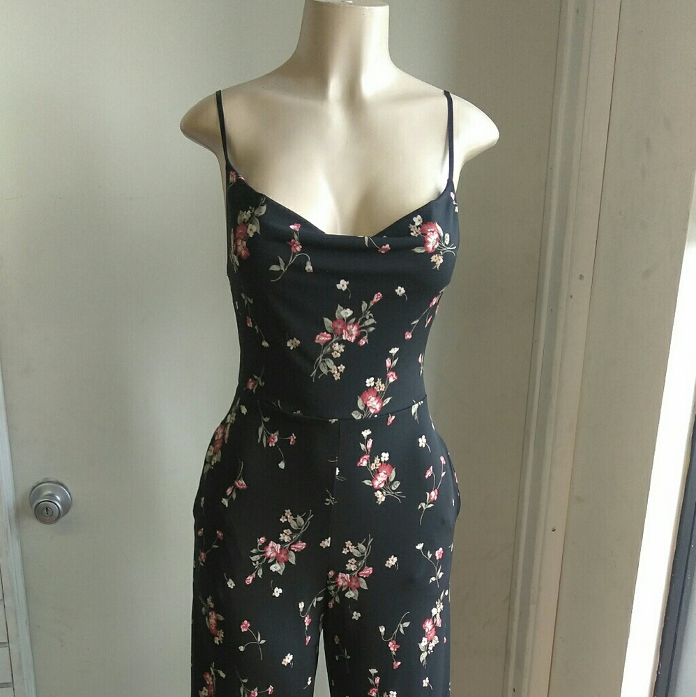 Sexy Floral Jumpsuit 💐